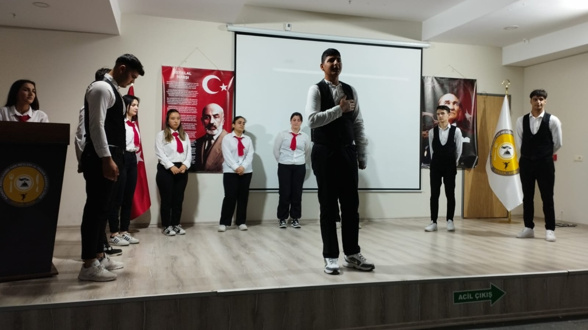 İstiklâl Marşının Kabulü ve Mehmet Akif Ersoy'u Anma etkinliği gerçekleştirildi.